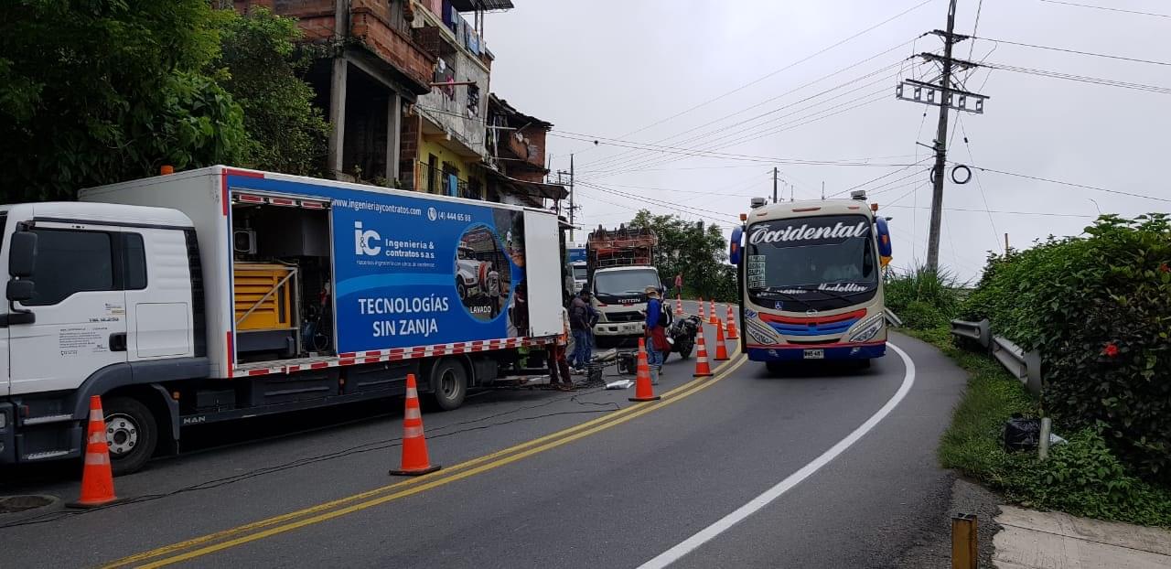 Rehabilitación con CIPP UV en vía nacional cerrando un carril. Santa Bárbara, 2019